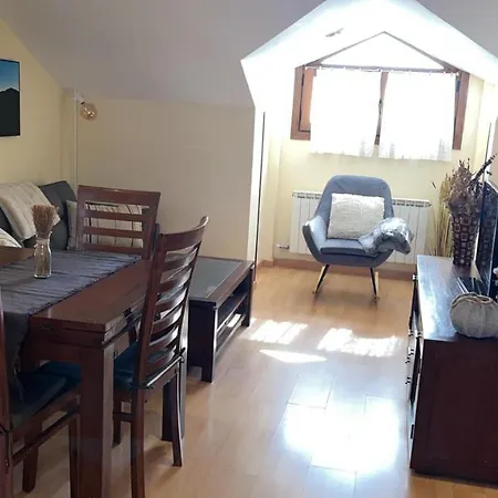 El Nido De * Villanúa